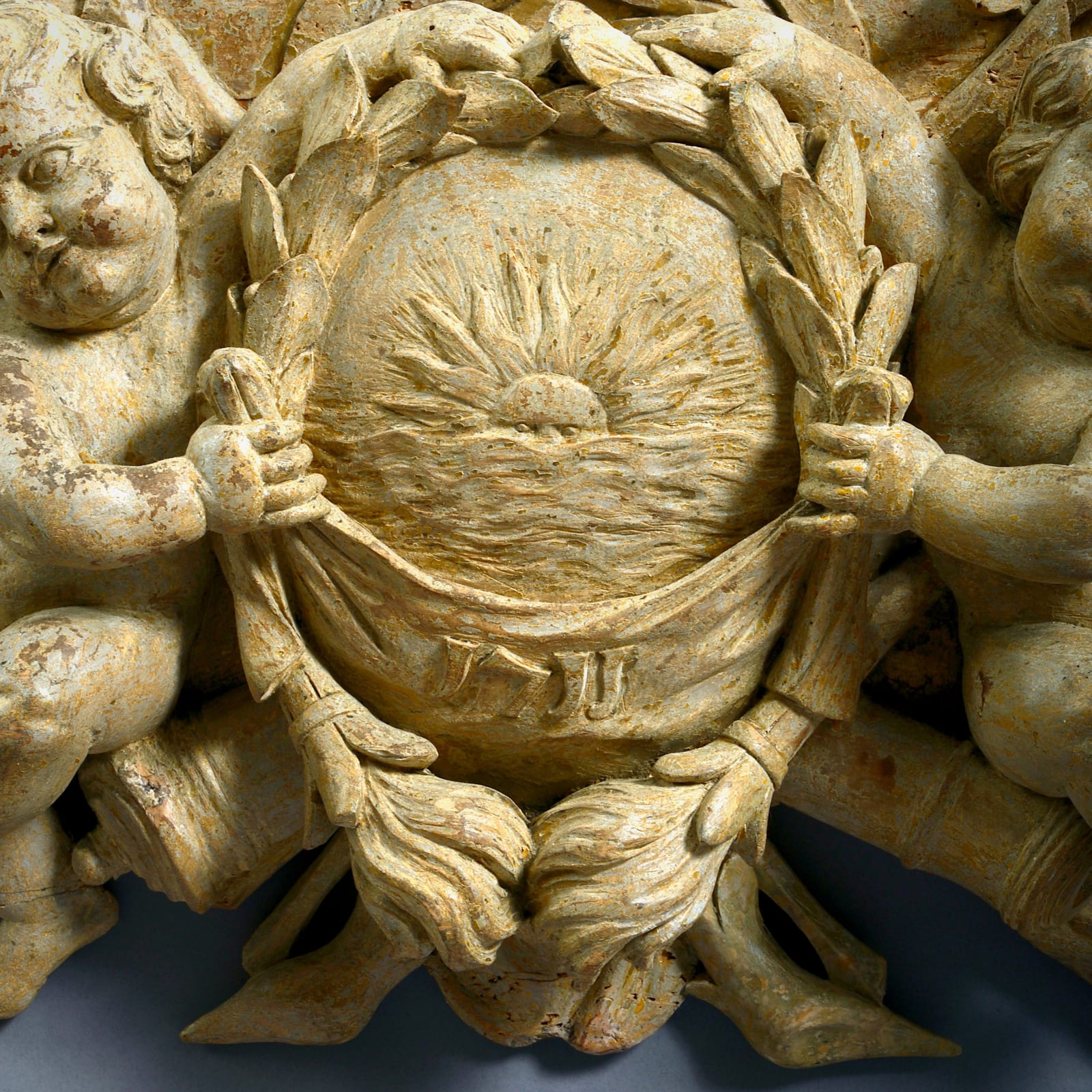 DUTCH BAROQUE STONE-PAINTED CARVED LIMEWOOD MIRROR