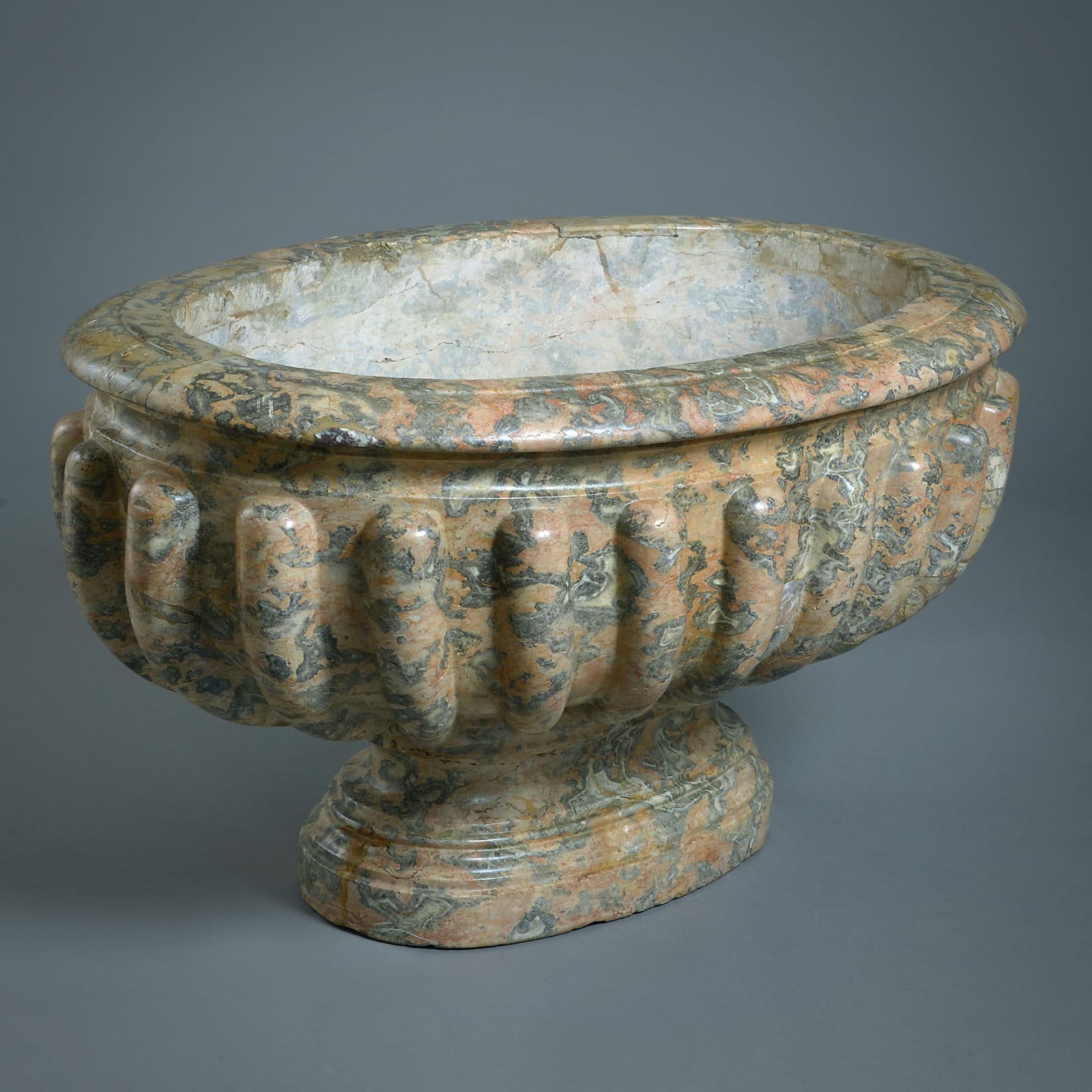 MASSIVE LOUIS XIV TURQUIN DE CAUNES MARBLE CISTERN