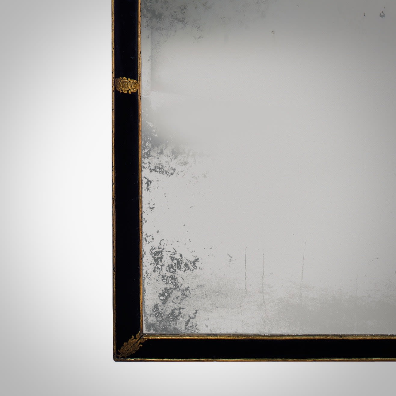 WILLIAM AND MARY PIER GLASS