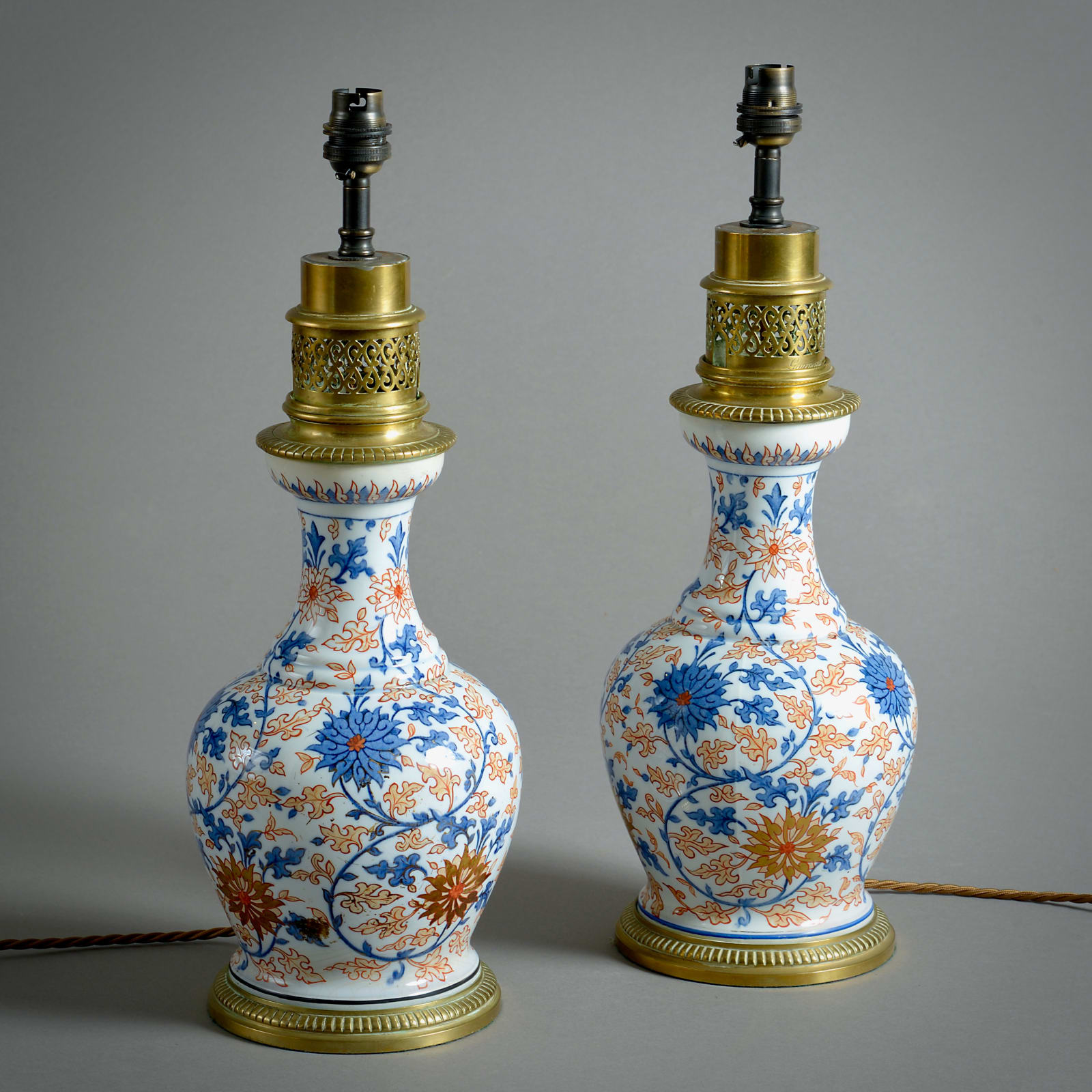 PAIR OF SAMSON IMARI VASES MOUNTED AS LAMPS BY GAGNEAU