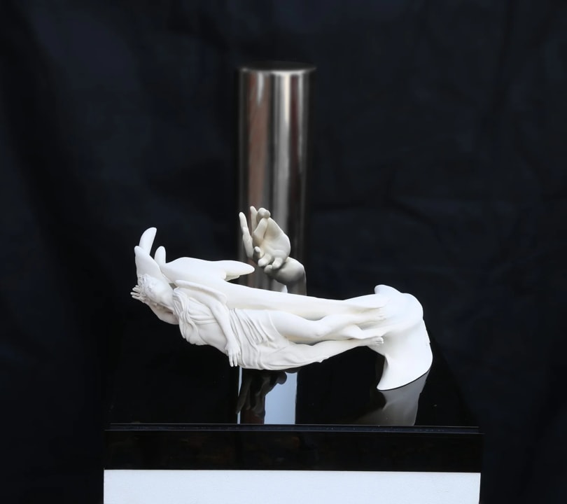Jonty Hurwitz, Meditating Together (Yin Yang) white, 2023