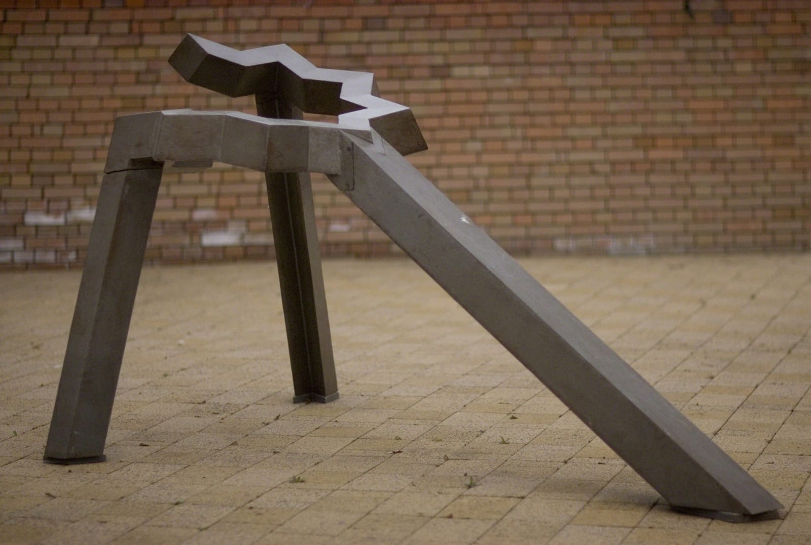 Paul Neagu, Open Monolith, 1981