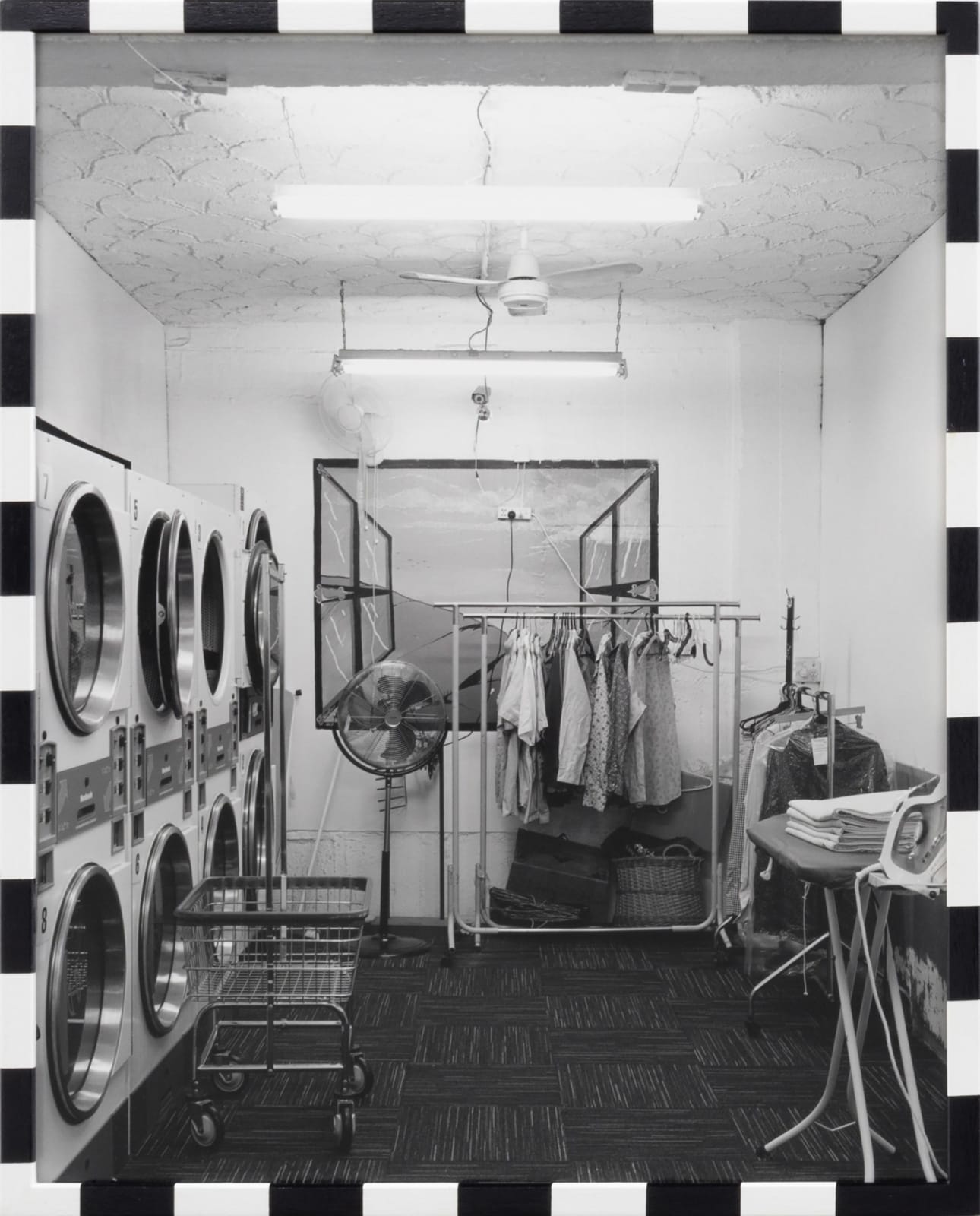 Harry Culy, Untitled (Laundromat), 2019