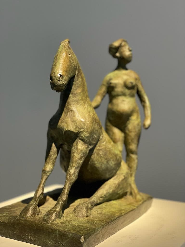 Olivia Musgrave, Amazon with Seated Horse, 2019