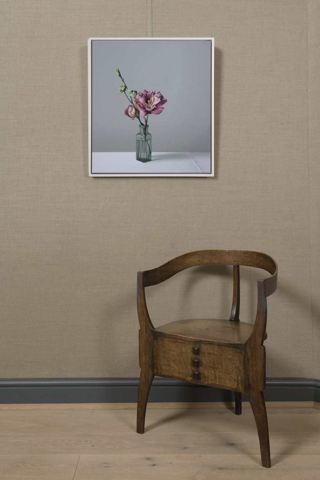 Jo Barrett, Still Life with Glass Bottle and Lisianthus