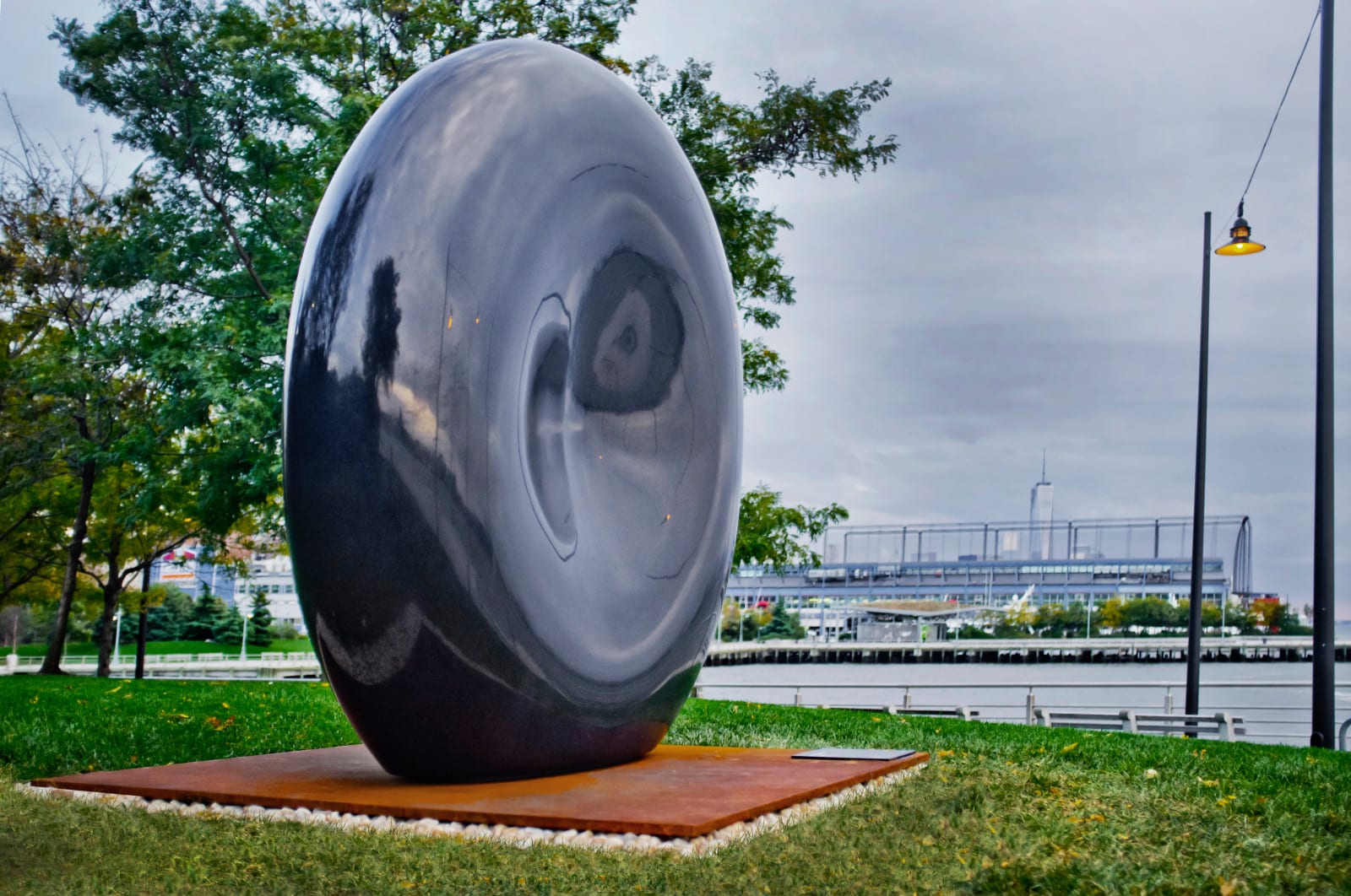 Jonathan Prince, Red