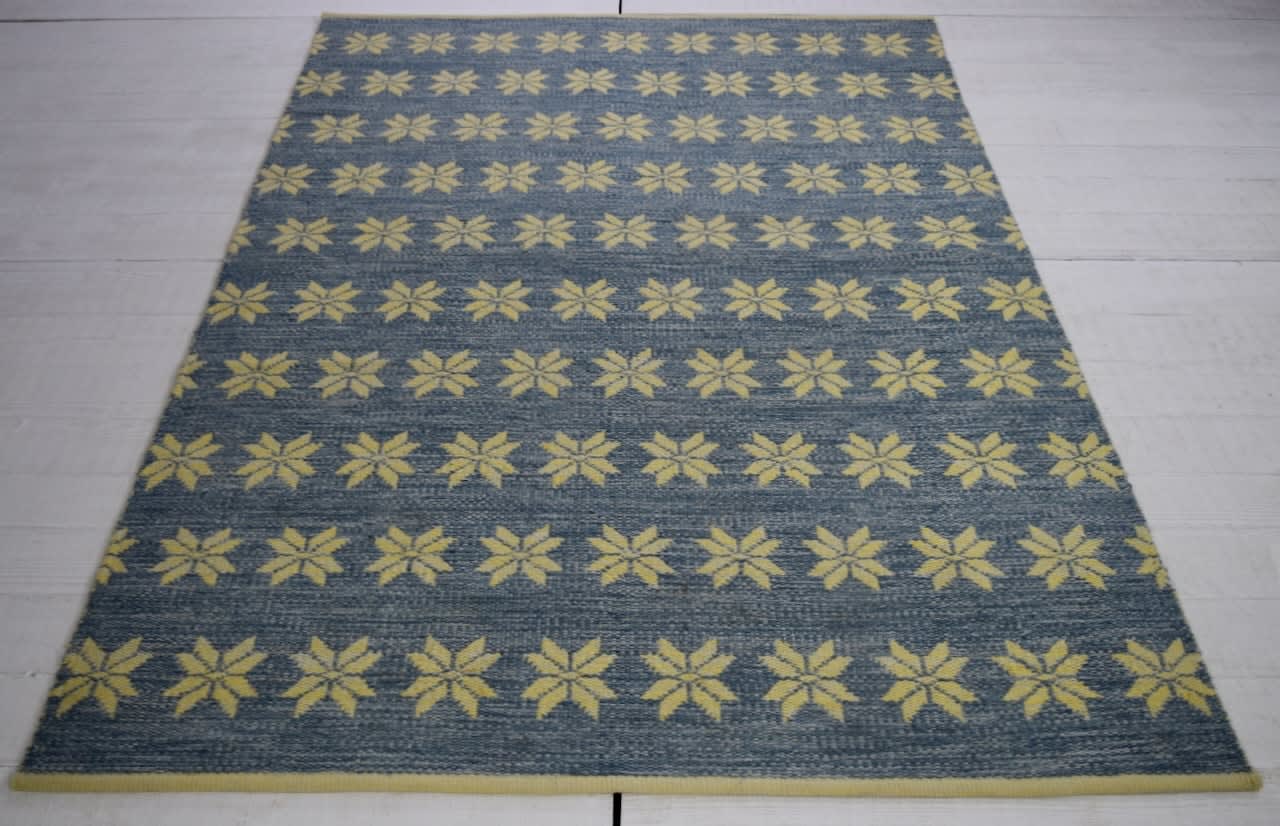 Star double-sided flatwoven rug, India