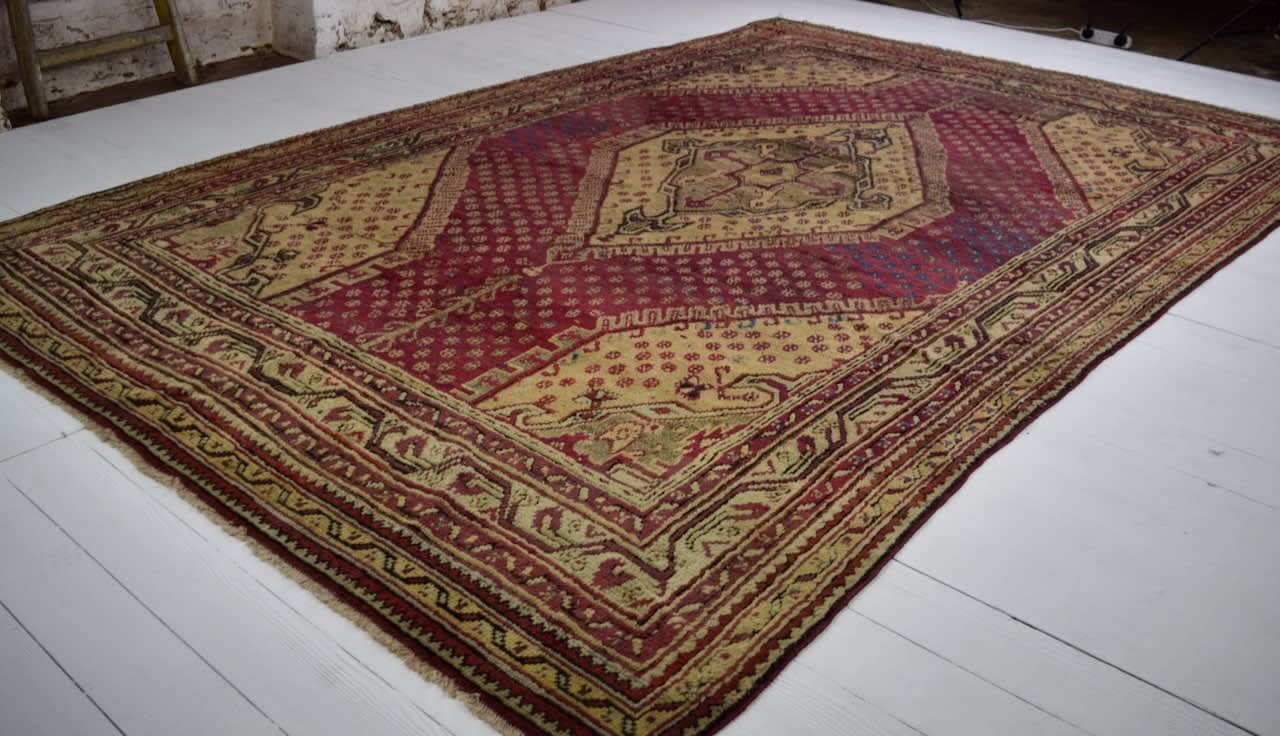 Ushak carpet, Anatolia