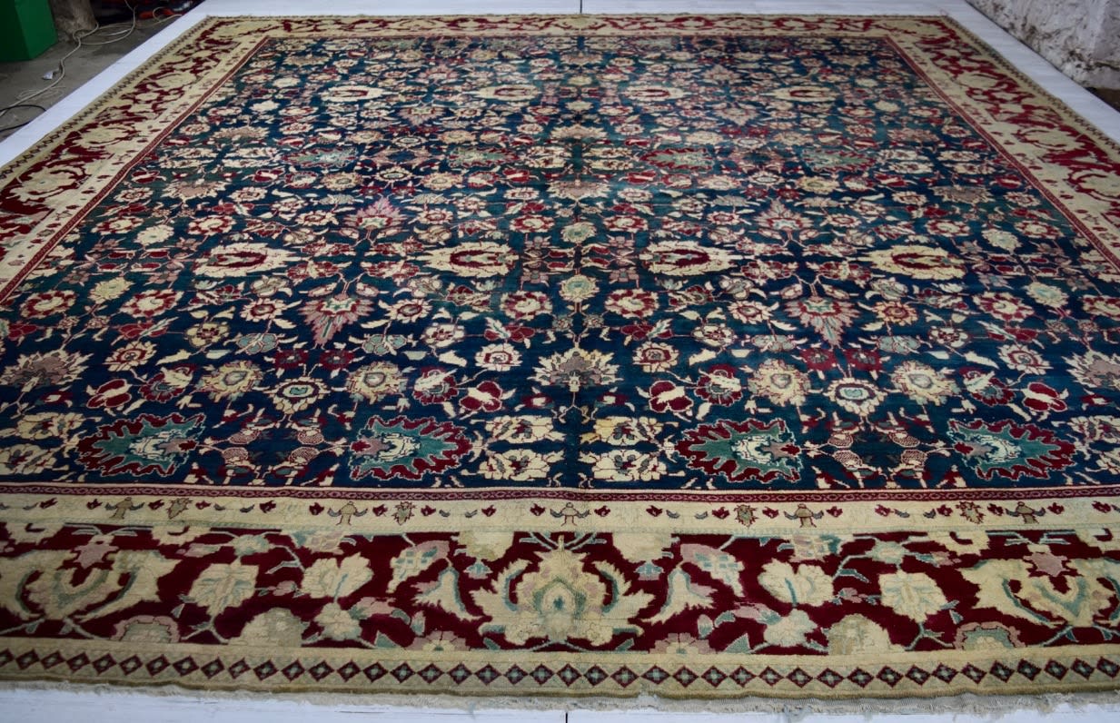 Agra carpet, India