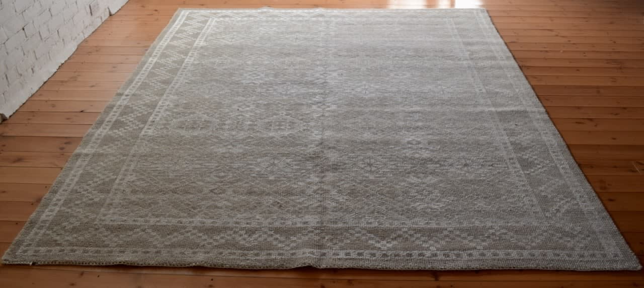 Wool and 'bamboo silk' geometric rug, India