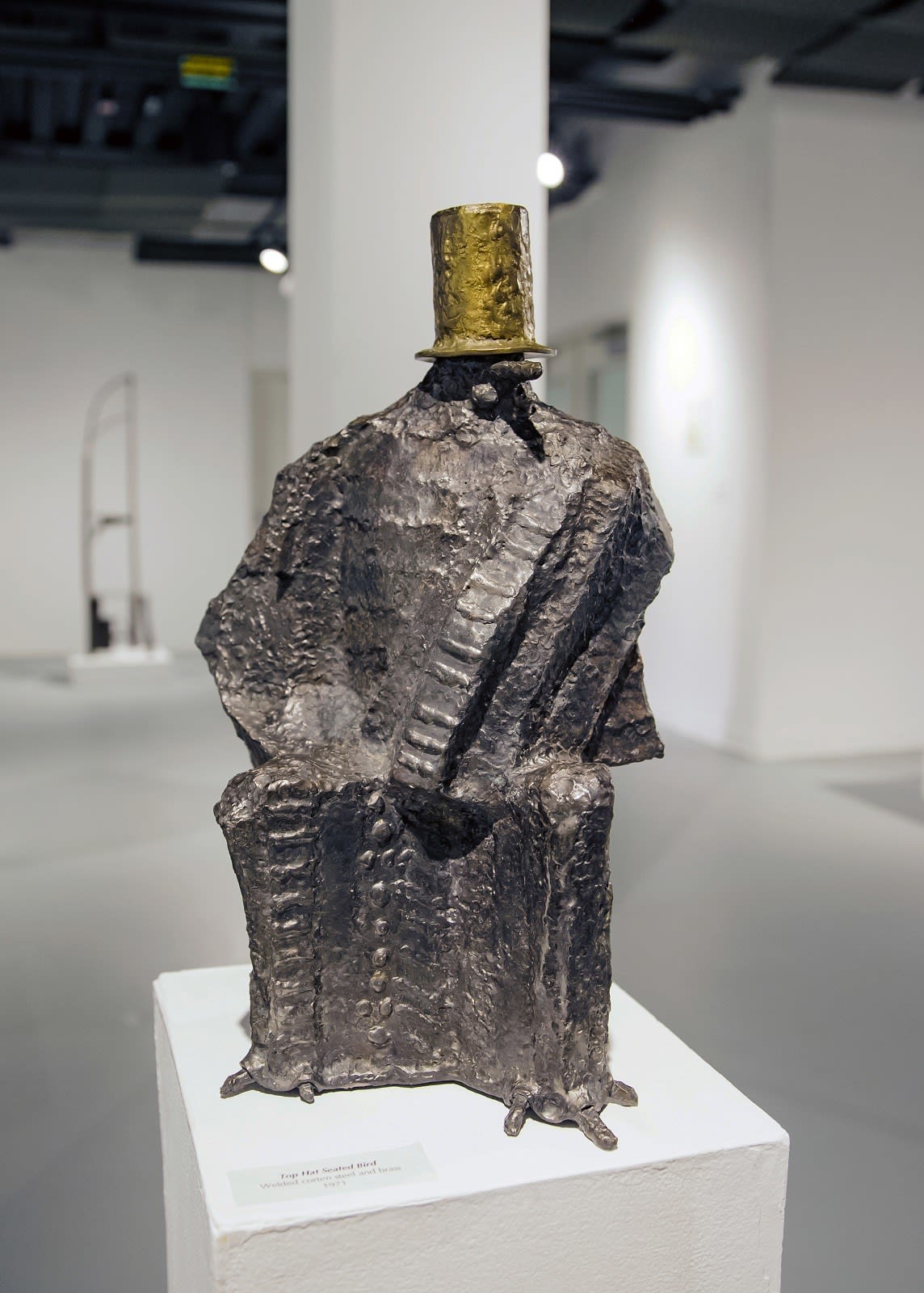 Top Hat Seated Bird, 1971