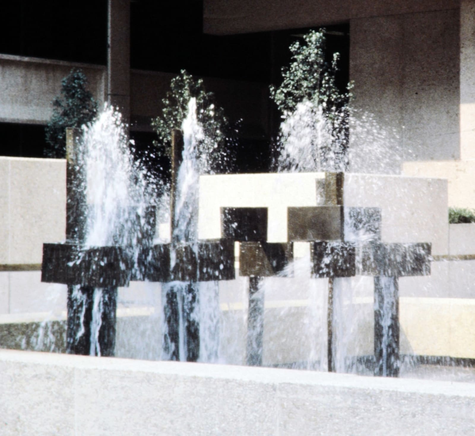 Fountain, 1974