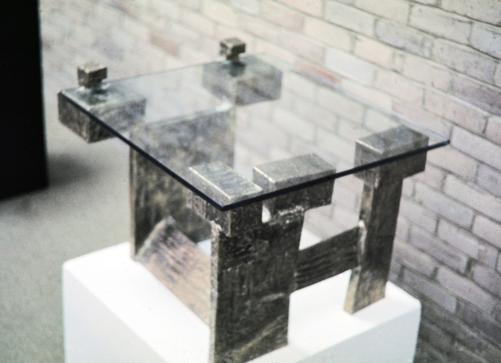 Table Base, 1974