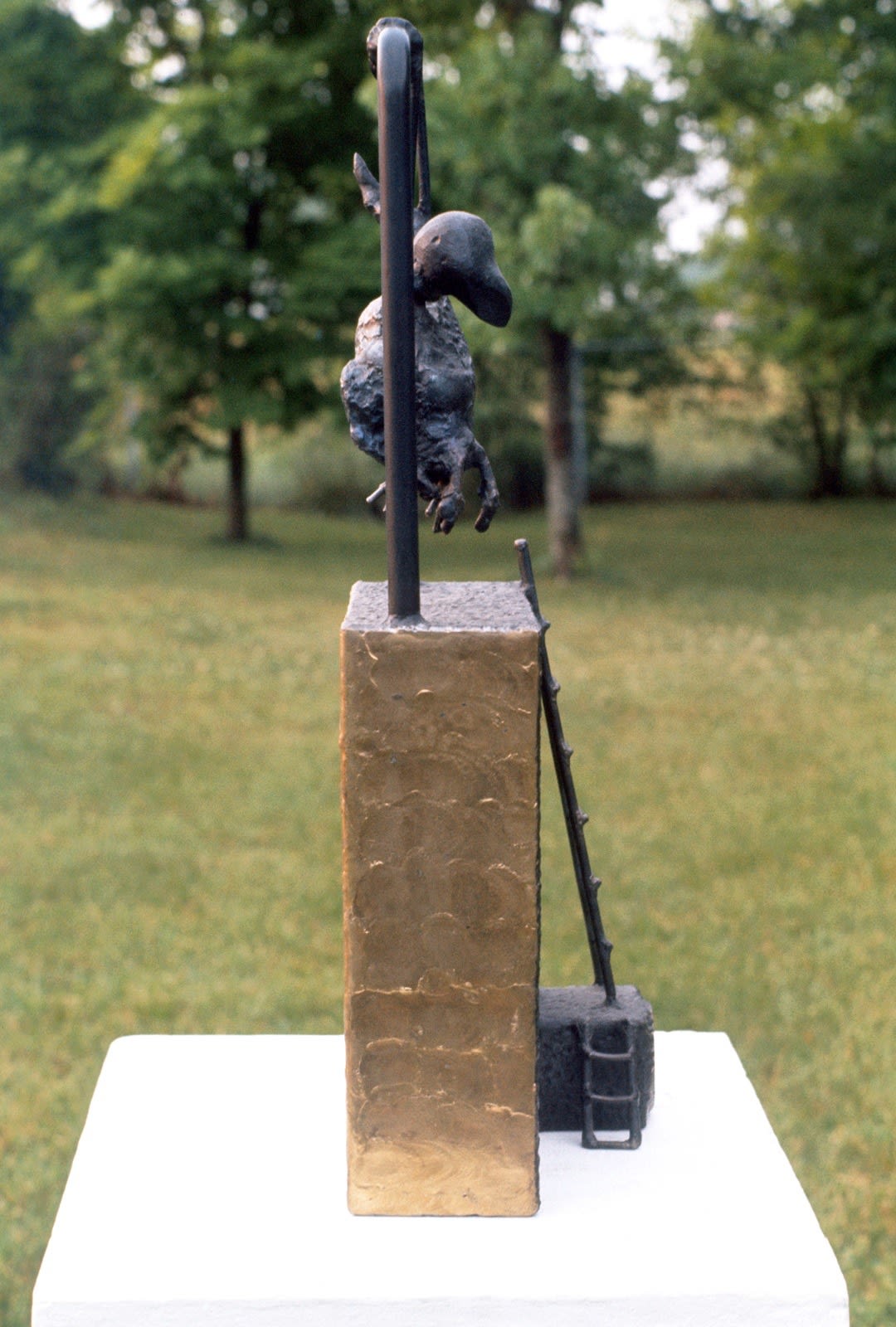 Hanging Birds, 1972