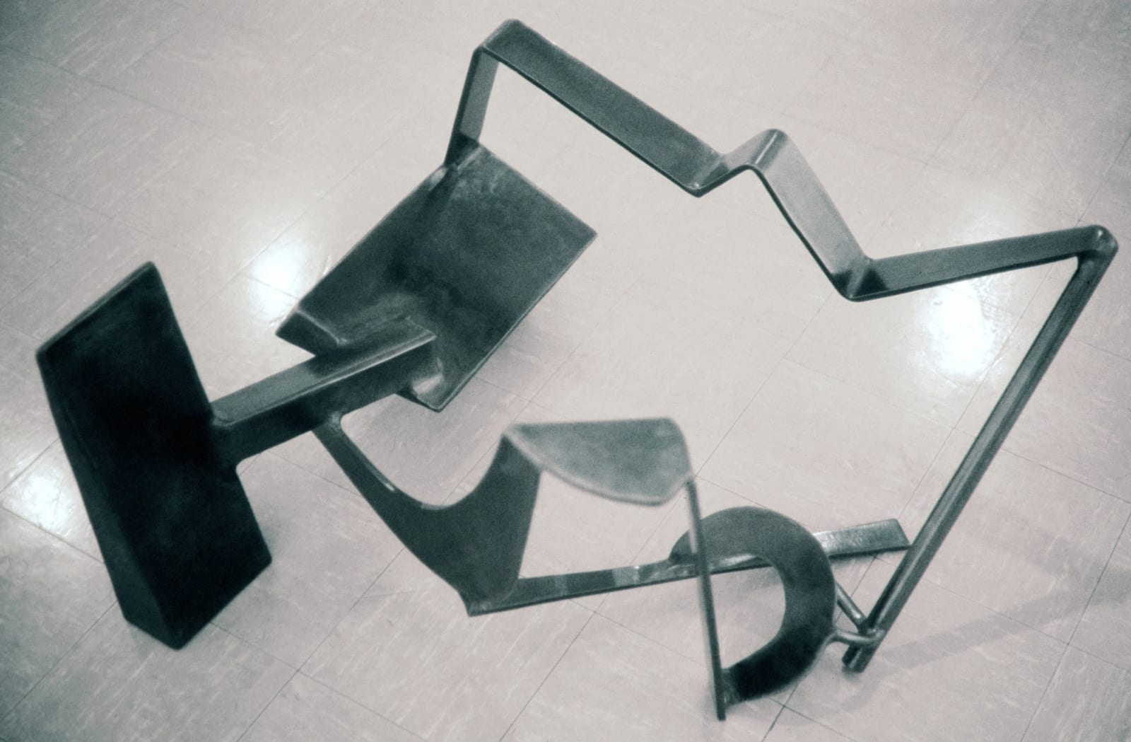 Table Base, 1987