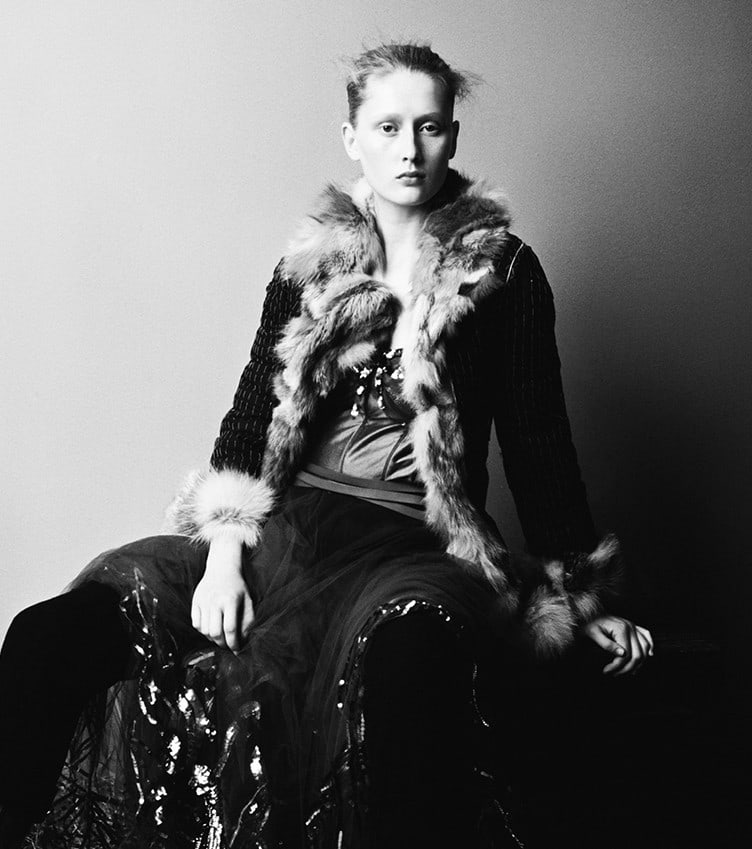 Julian Marshall, Vogue España (iv), 2001