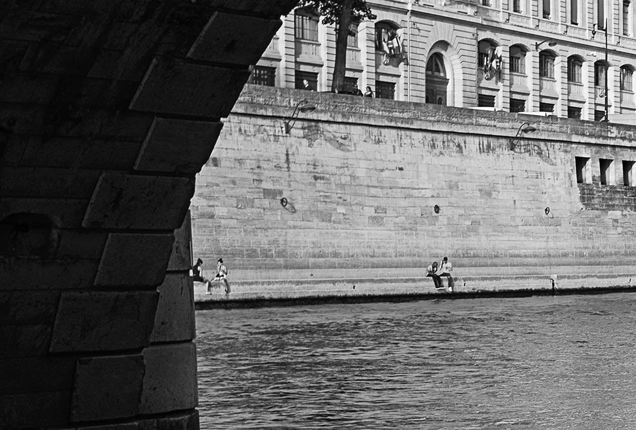 Julian Marshall, VIEW TO CATHÉDRALE NOTRE-DAME de Paris , 2016