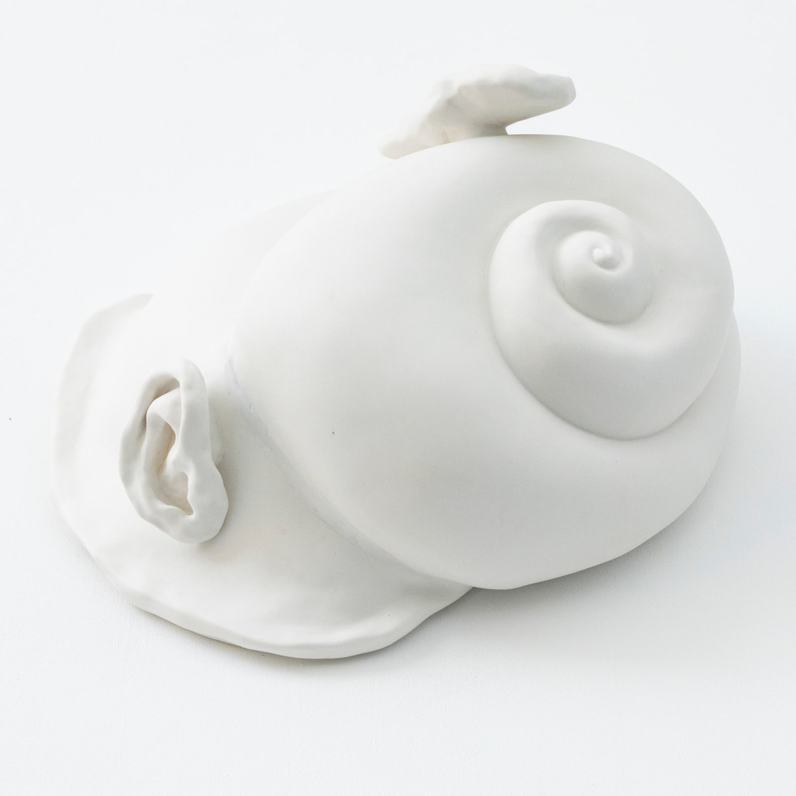 Maya Hottarek, Introverted extrovert, 2024