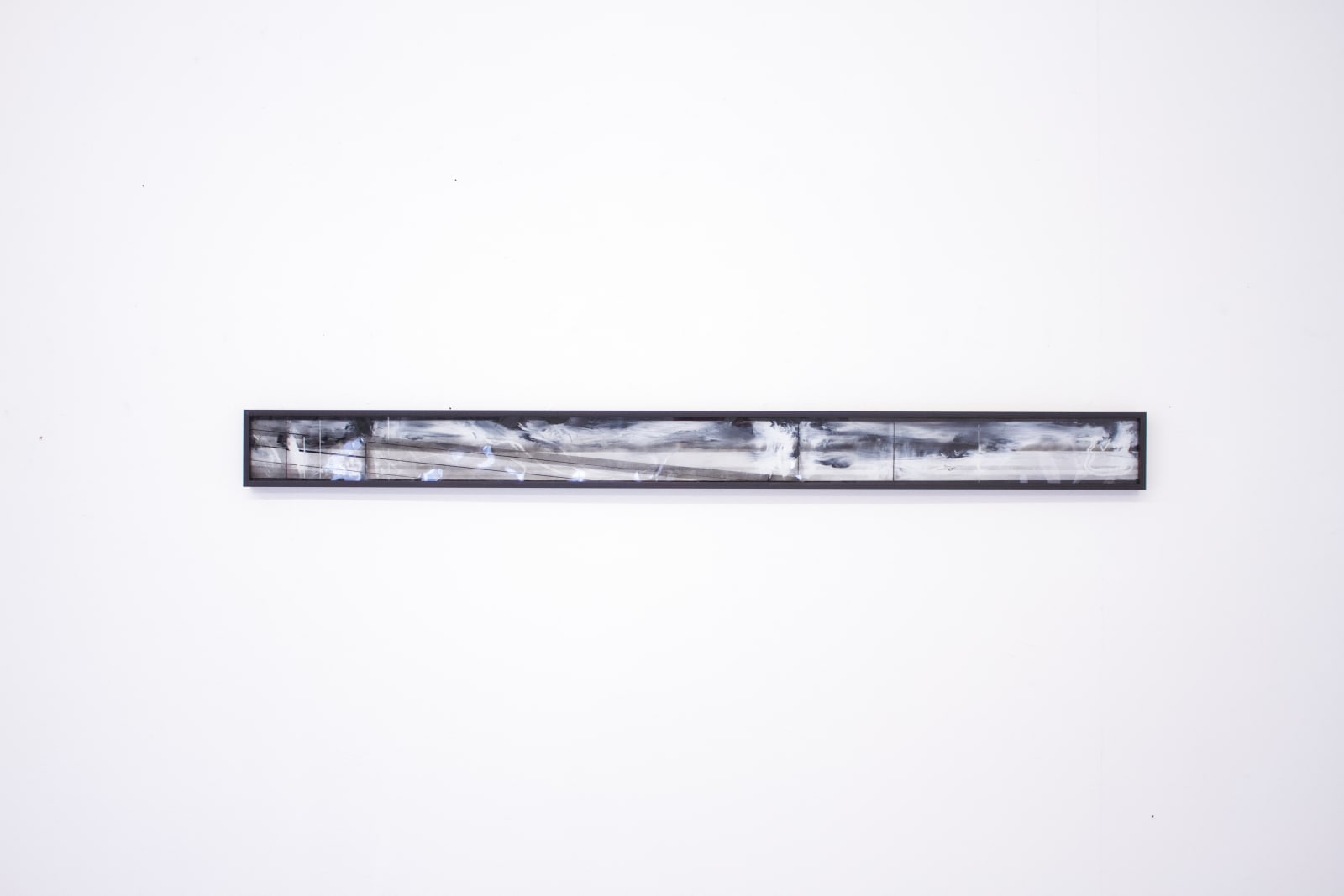 Sebastian Haas, „Tee ist kalt, vergiss das Gleichgewicht“ –series, 2025