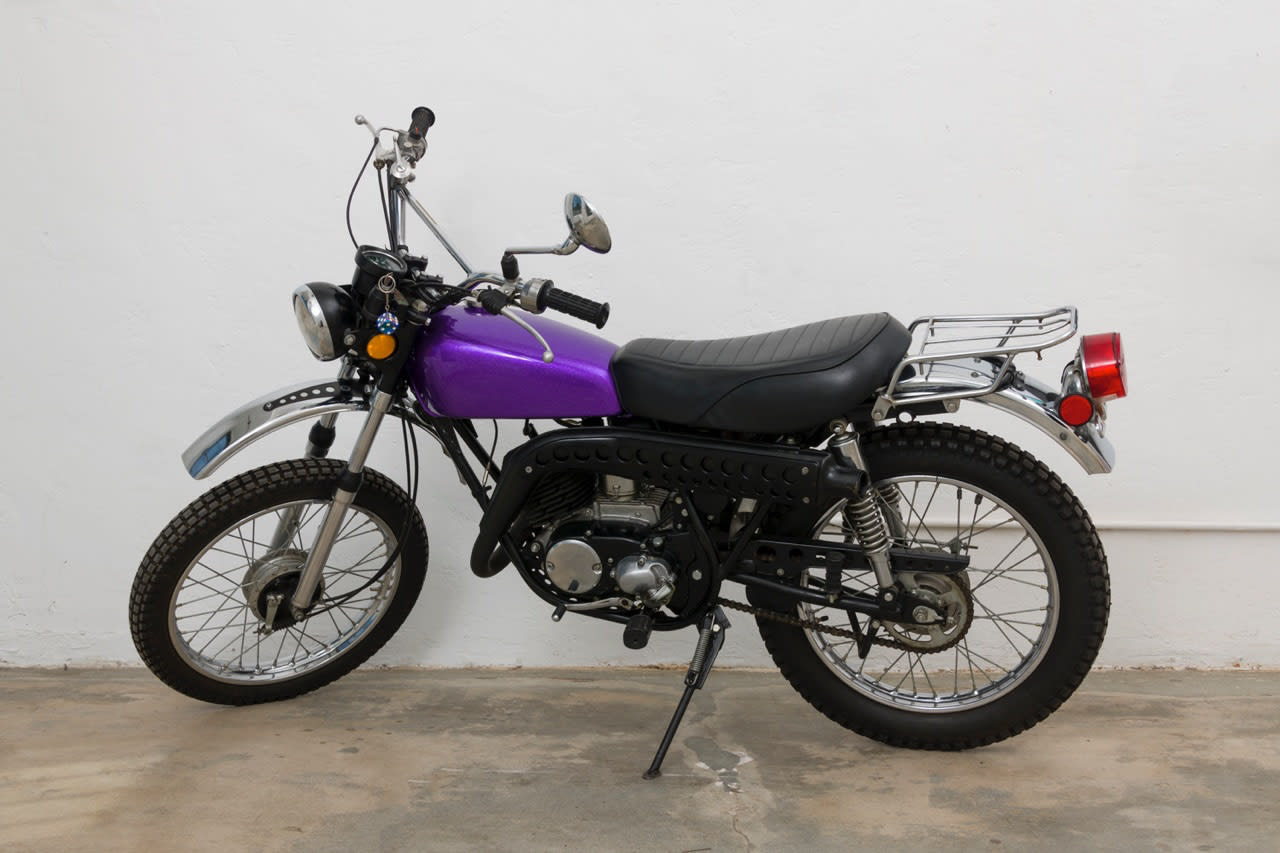 Sylvie Fleury, Gloria's Triumph (Kawasaki 100, 1973), 2018