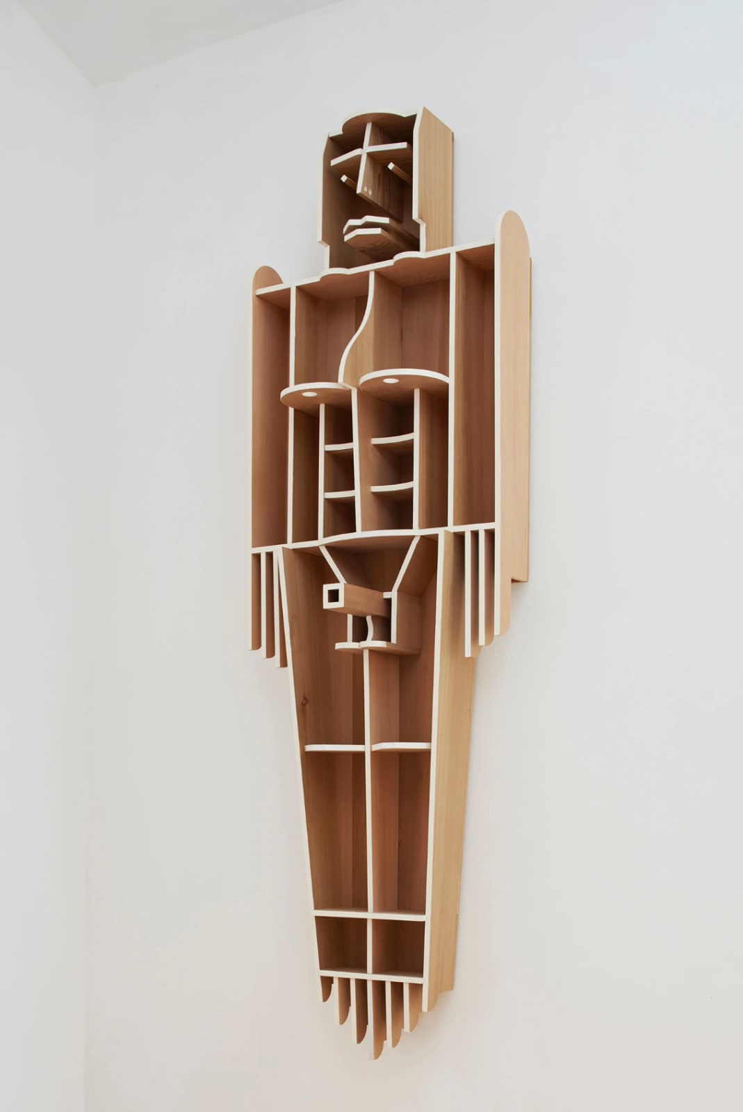Rio Kobayashi, Robot shelf, 2019