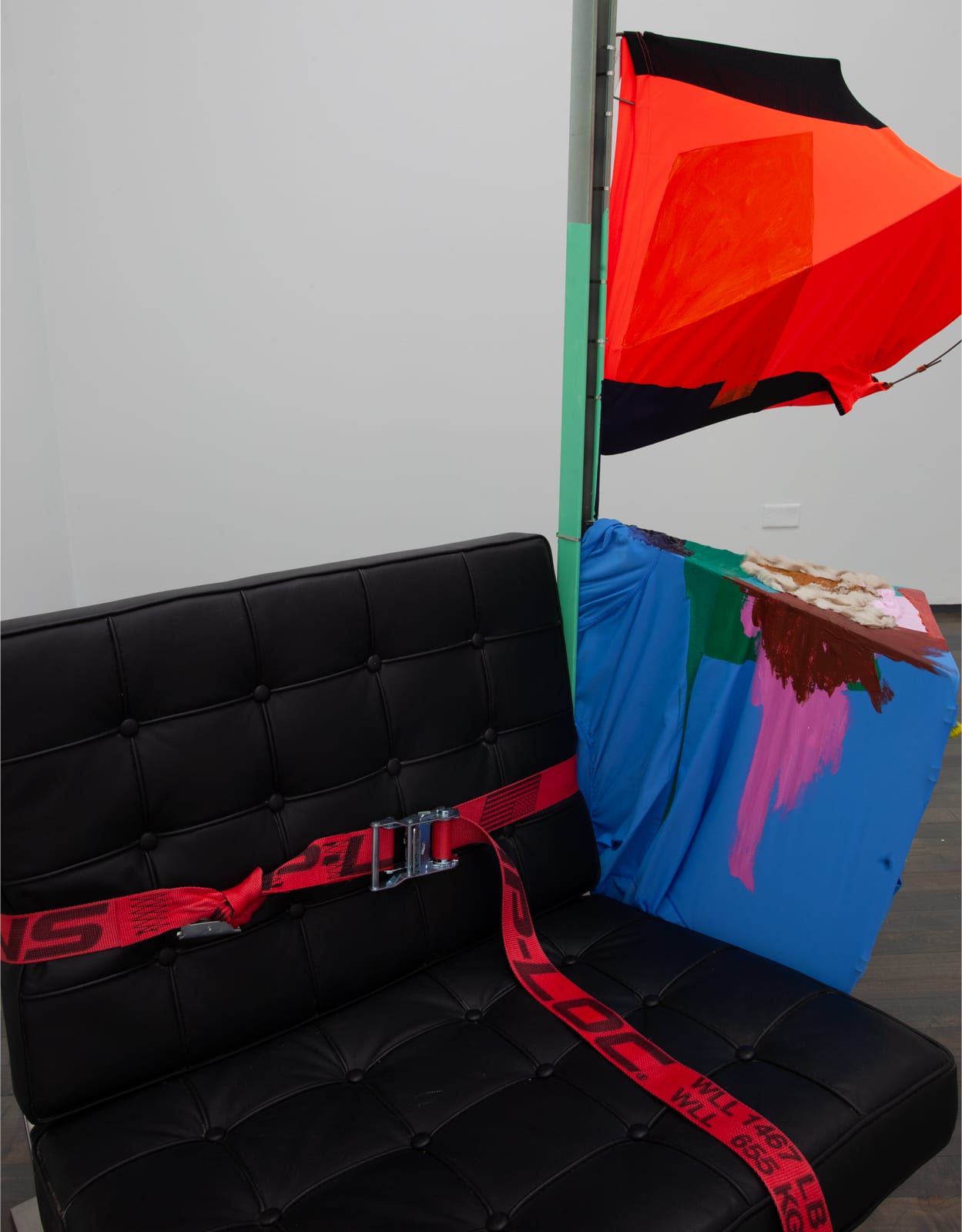 Jessica Stockholder, Assist: Flagged & Down, 2017