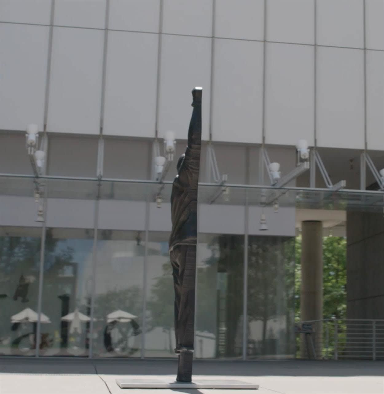 Glenn Kaino, Invisible Man (Salute), 2018