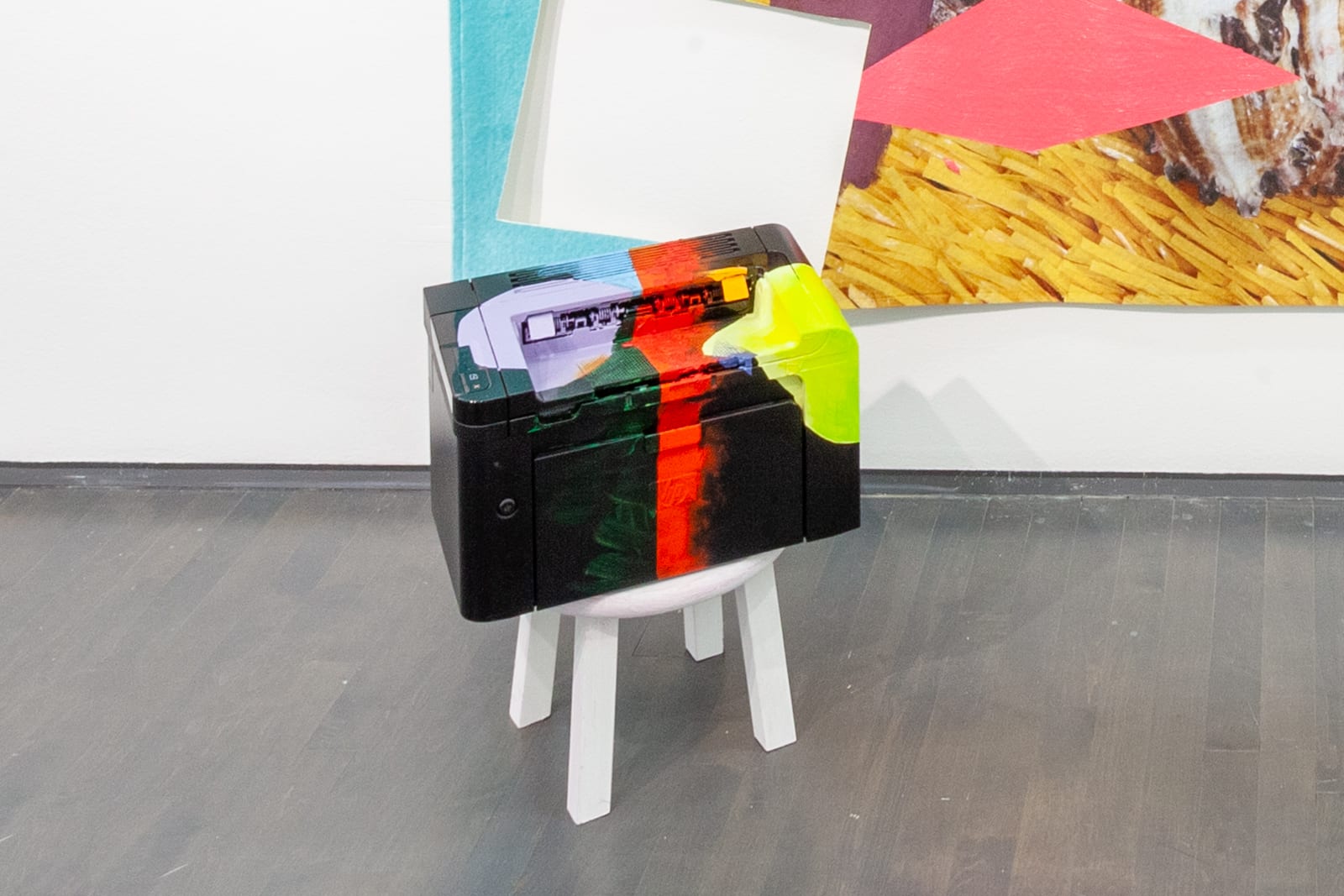 Jessica Stockholder, She sells sea shells by the sea shore, 2019