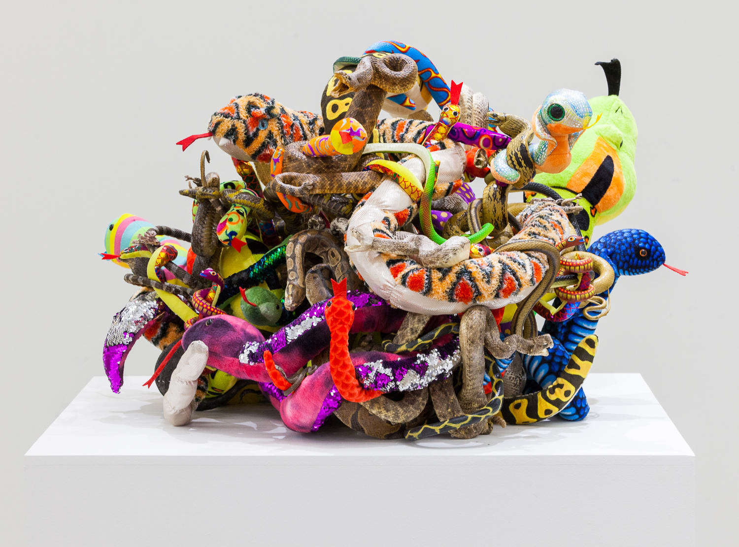 Tony Tasset, Snakes (A monument to the eternal battle between truth and fiction), 2020