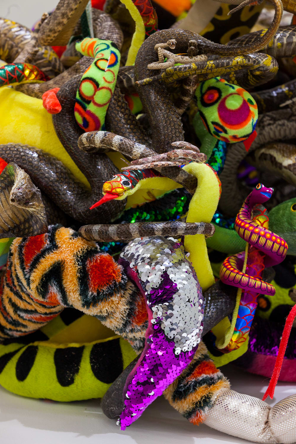 Tony Tasset, Snakes (A monument to the eternal battle between truth and fiction), 2020