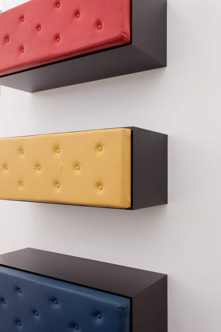 Tony Tasset, Bench Stack, 1987