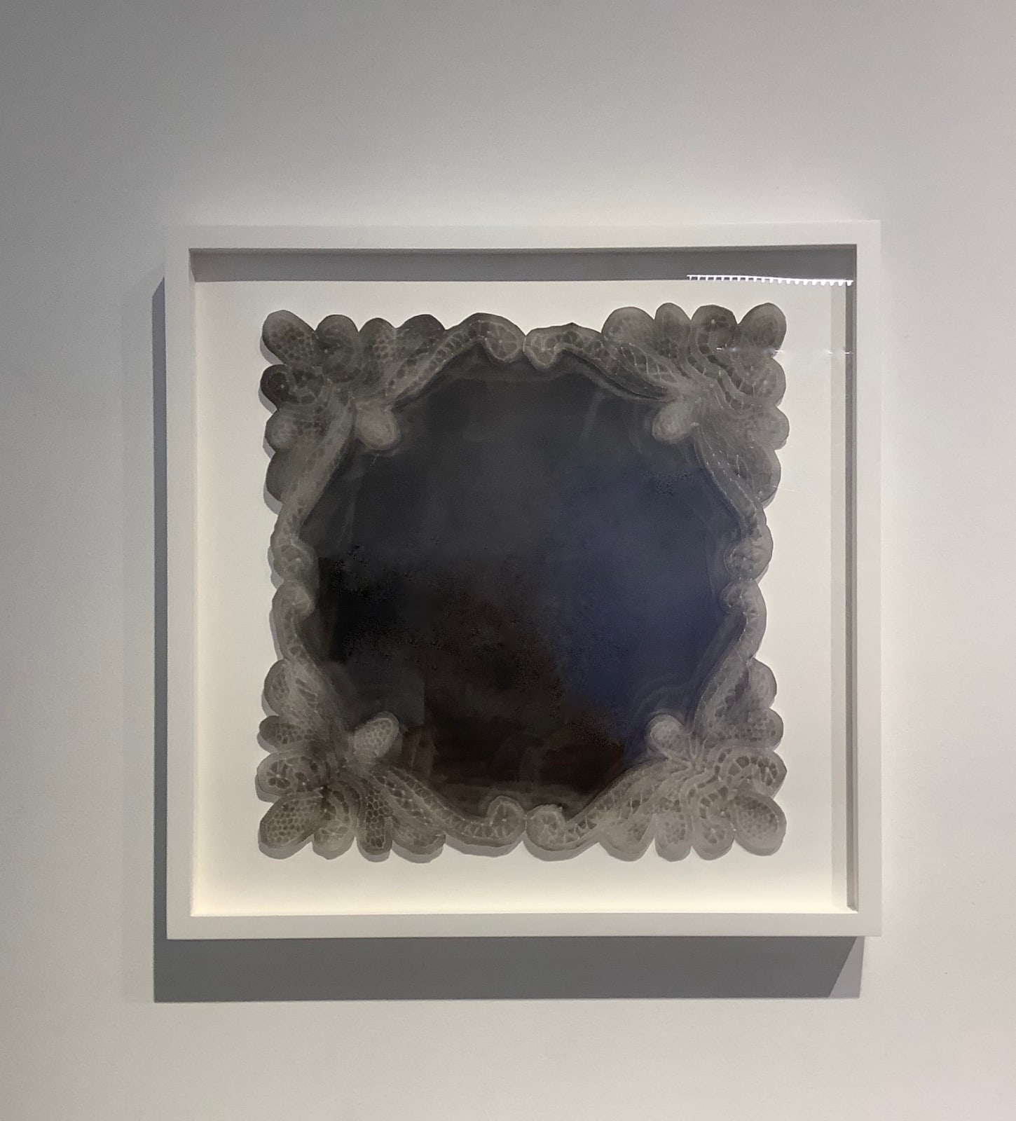 Susanna Starr, Bride's Handkerchief Dark, 2019