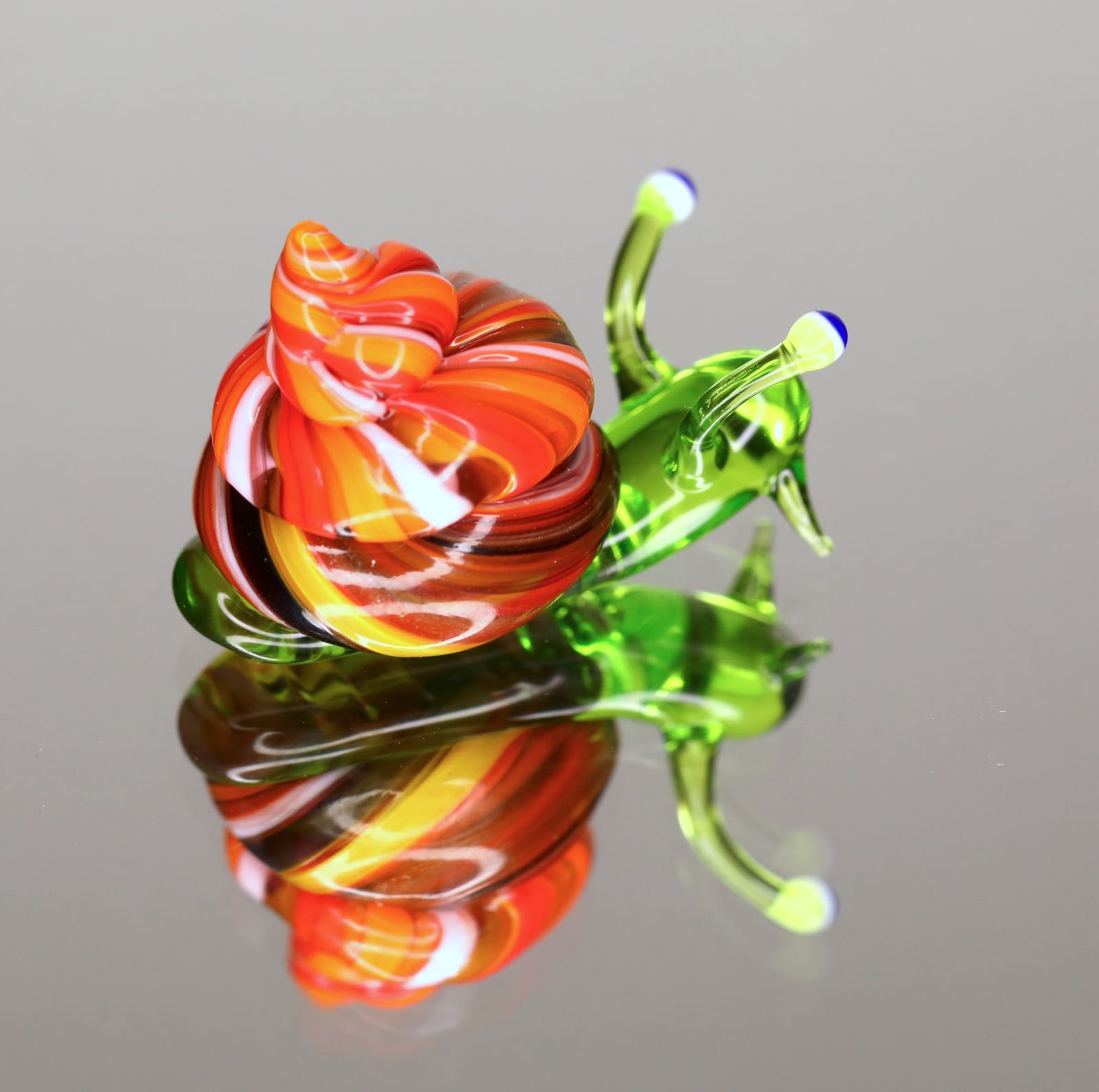 Elijah Schwartz, Orange Green Snail, 2020