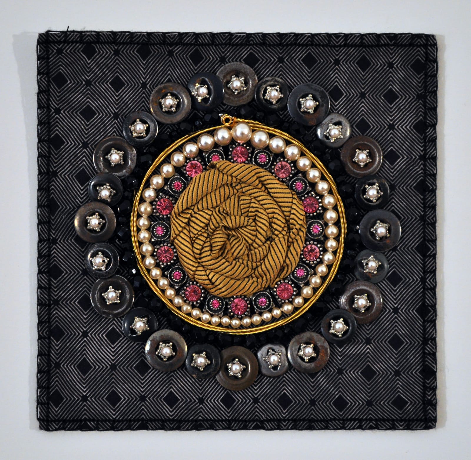 Donna Sharrett, Alison, 2013