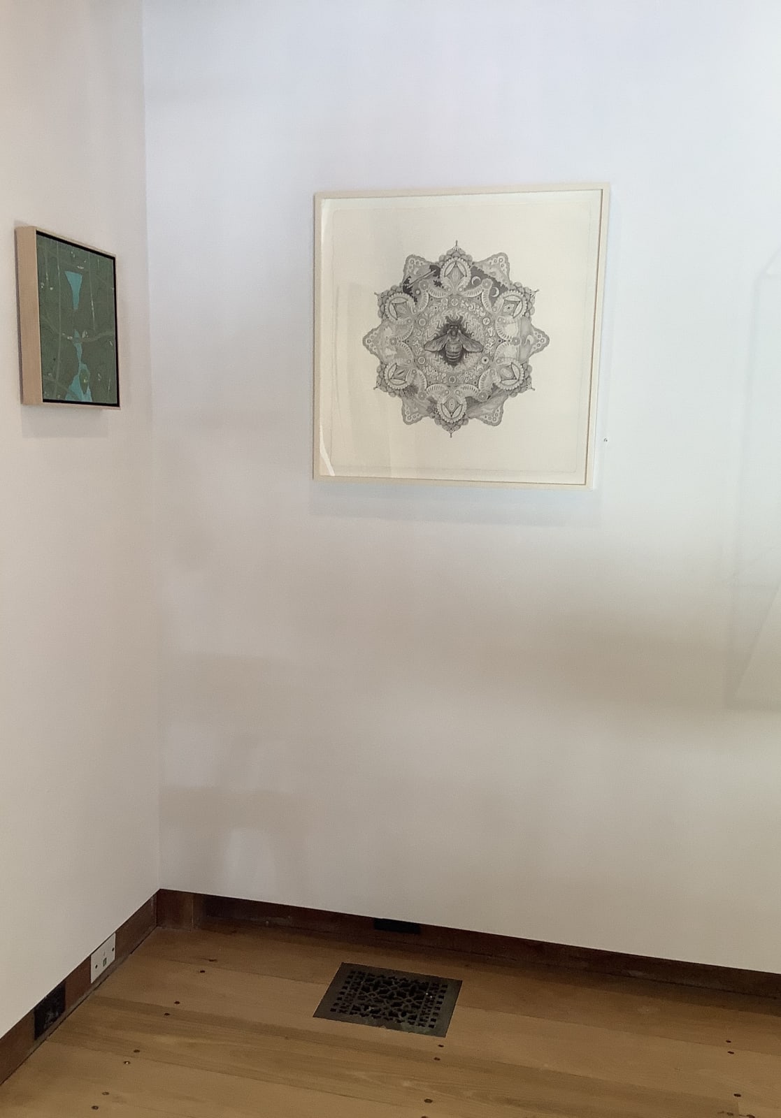 Michiyo Ihara, Snowflakes #99 "Pollinator", 2013