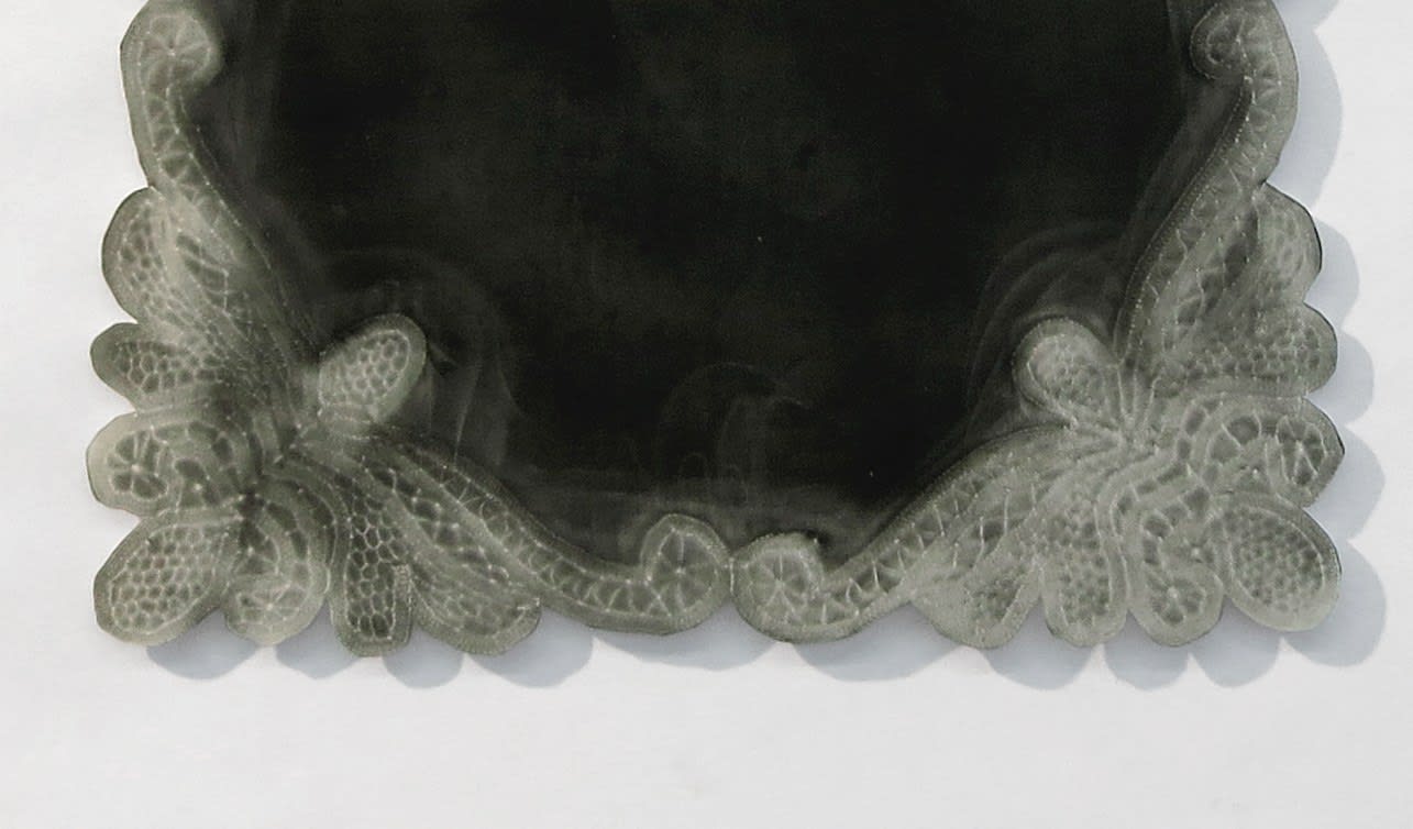 Susanna Starr, Bride's Handkerchief Dark, 2019