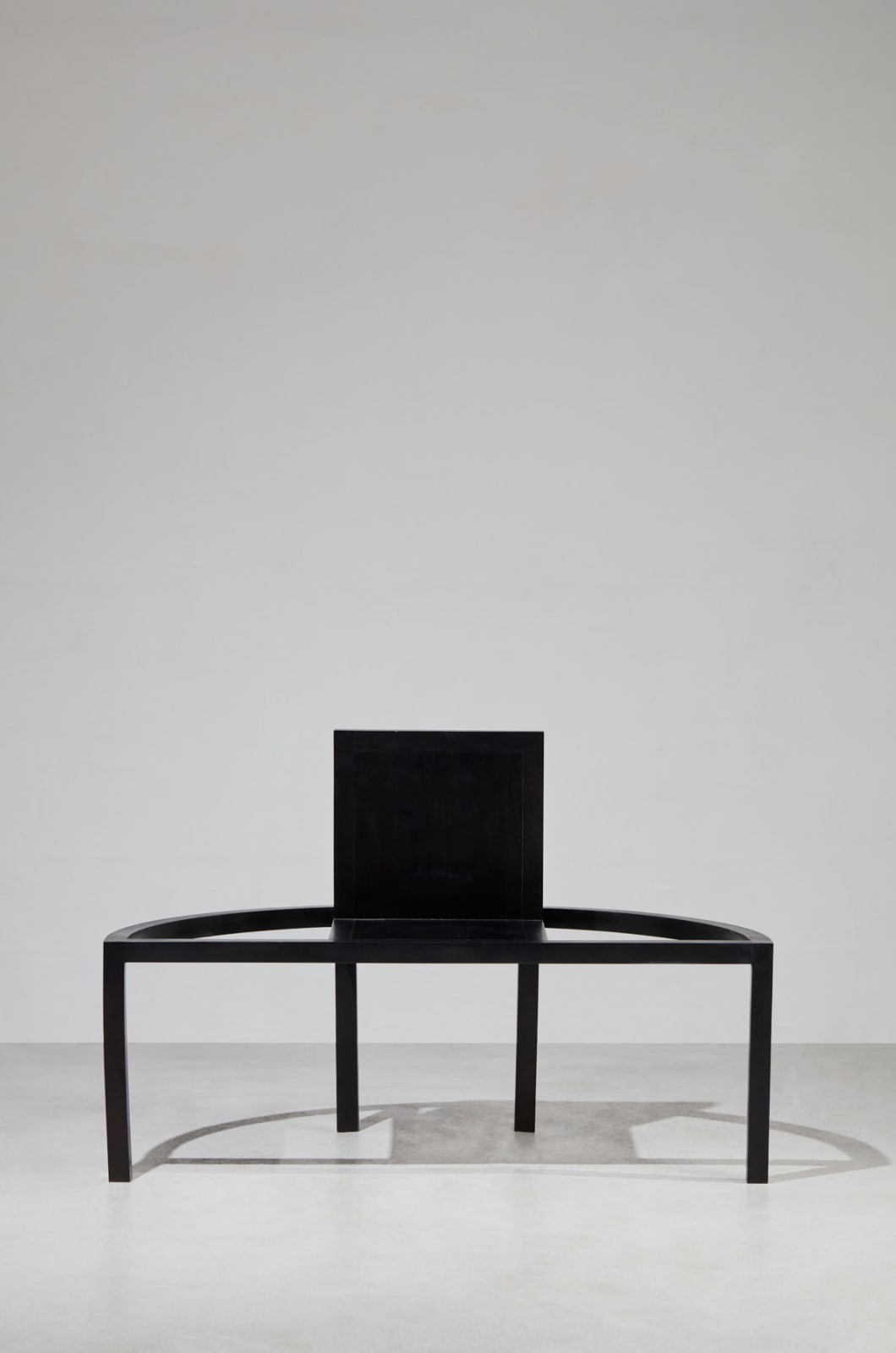Paolo Pallucco, 100 sedie in una notte, Sedia 10 - Sedia a garanzia di perimetro, 1990