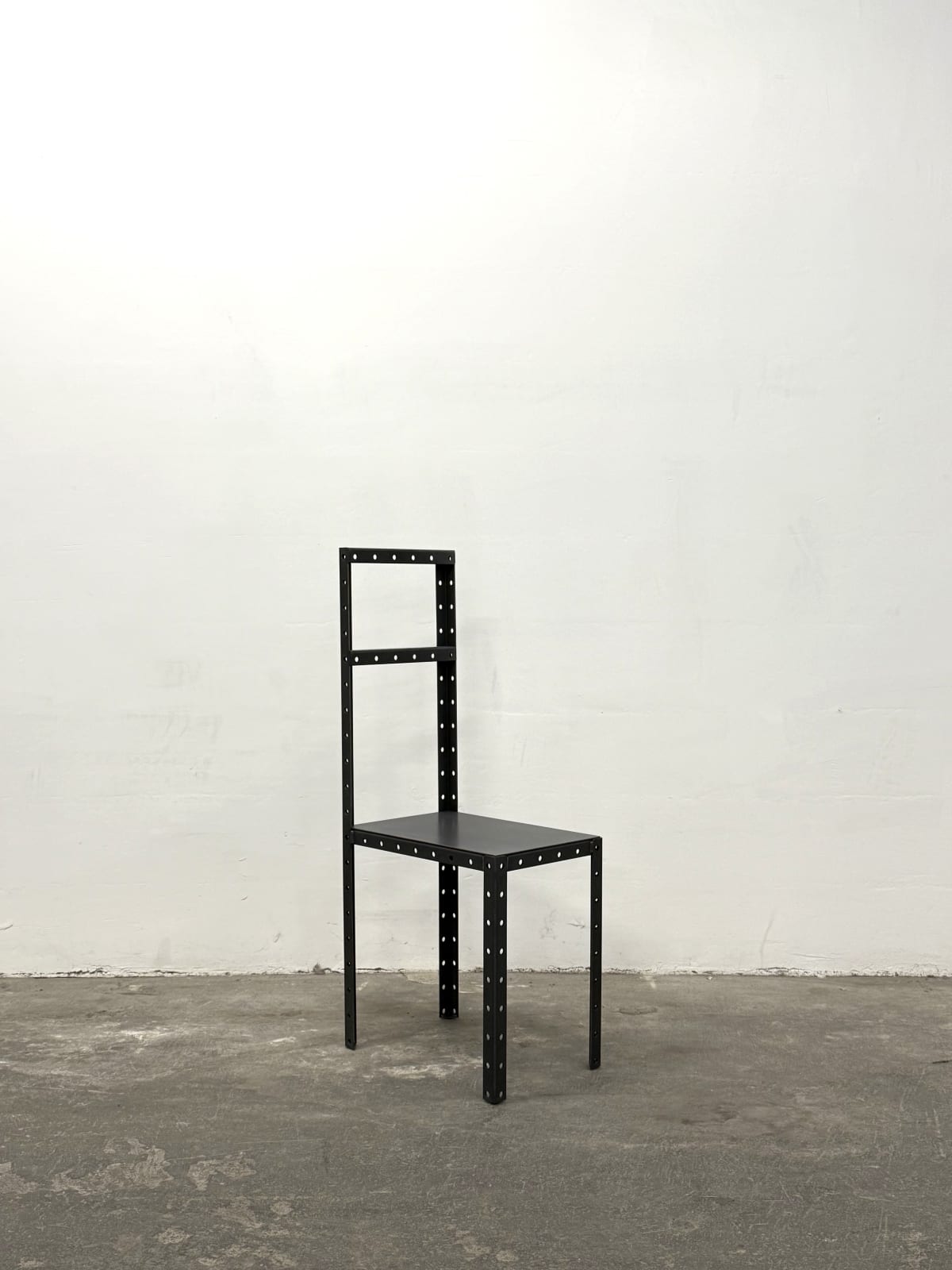 Robert Wilson, Chaise Hamletmachine, Ca. 1986