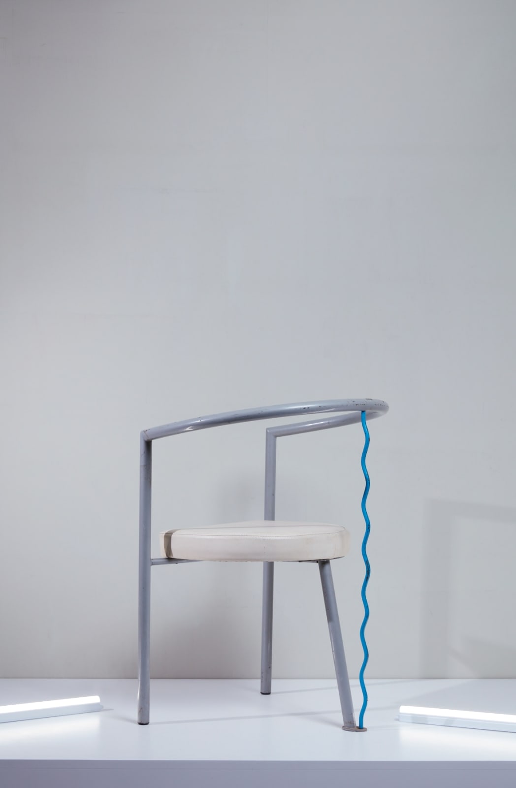 Studio Totem (Frédérick du Chayla & Jacques Bonnot), Fauteuil bridge Manitoba, Ca. 1986