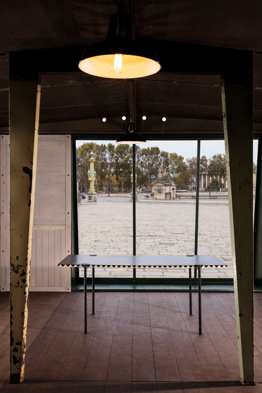 Philippe Starck, Table Joe Ship, Ca. 1982