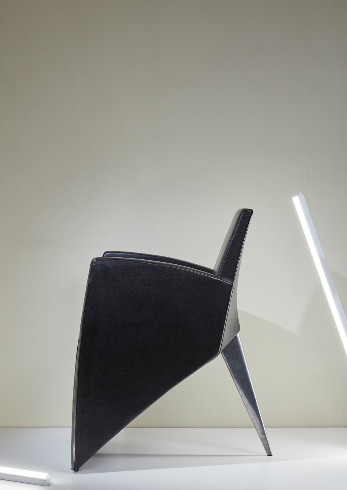 Philippe Starck, Paire de fauteuils modèle « J. série Lang » , Ca. 1987