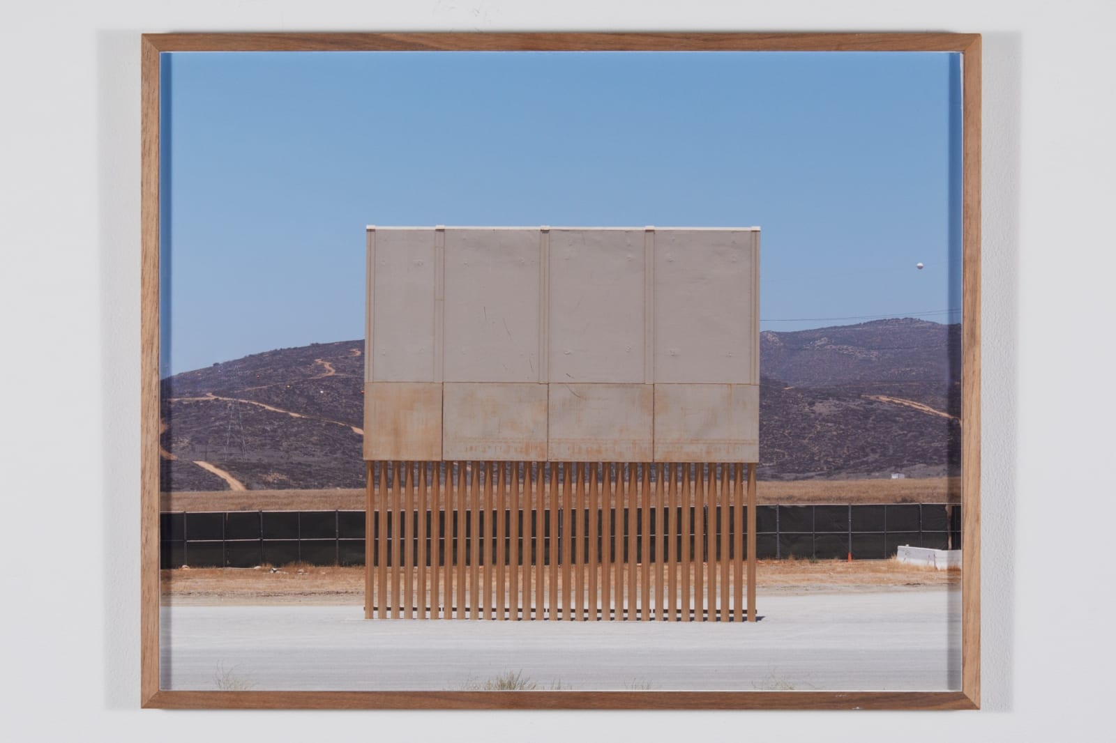 Elaine Byrne, Trump Prototype Walls V, Mexico, 2018