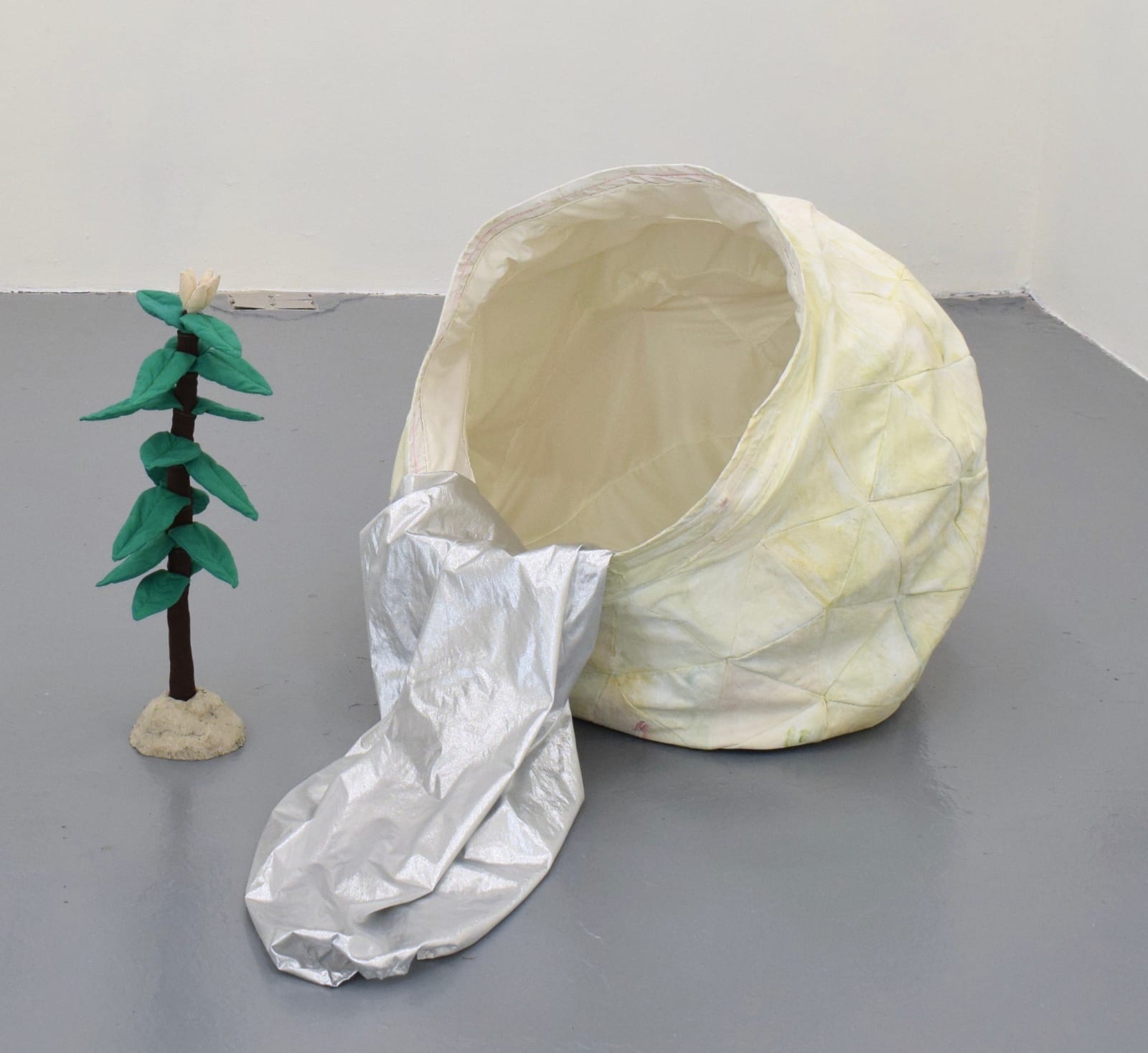 Cecilia Danell, Unfurling, 2021