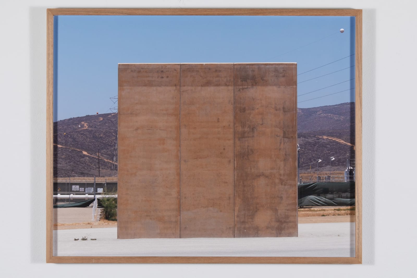 Elaine Byrne, Trump Prototype Walls VIII, Mexico , 2018