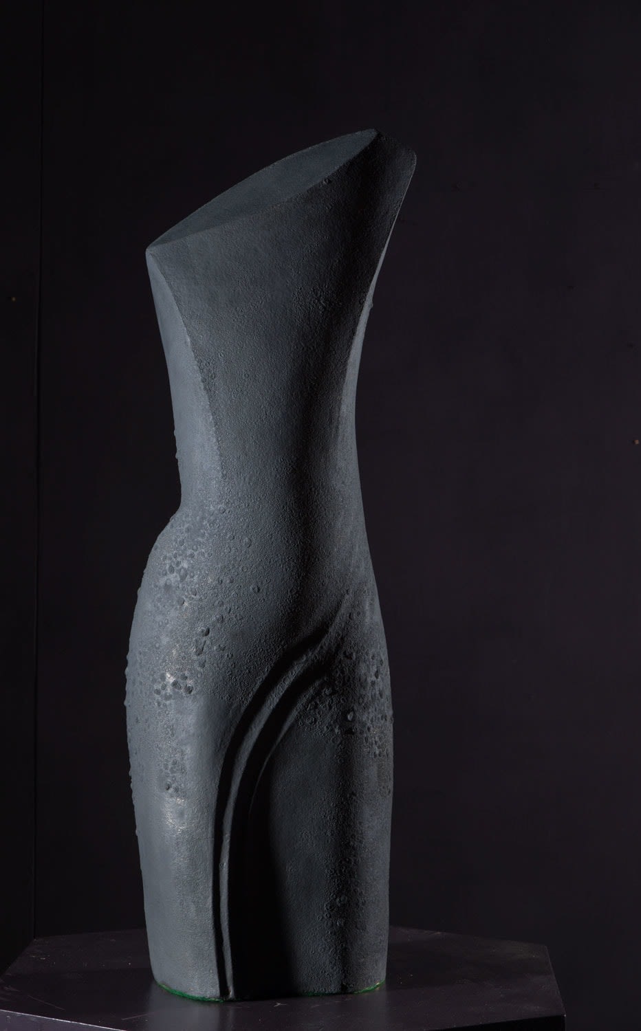 Illona Morrice, Black Torso, 2023