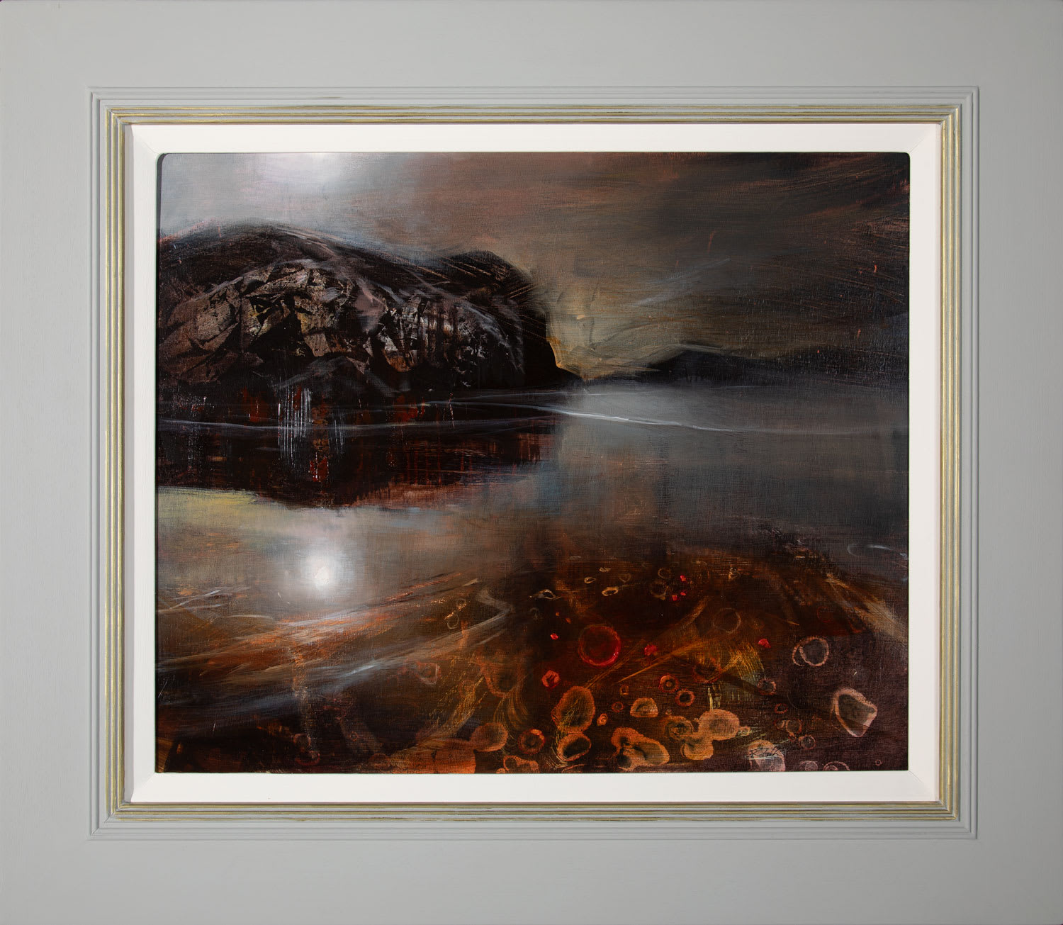 Beth Robertson Fiddes, Night Glow, 2022