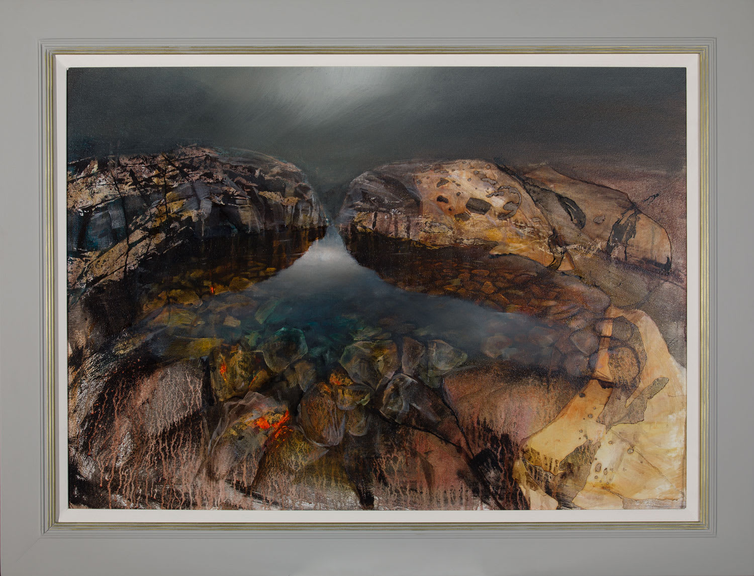 Beth Robertson Fiddes, Round Pool, 2022