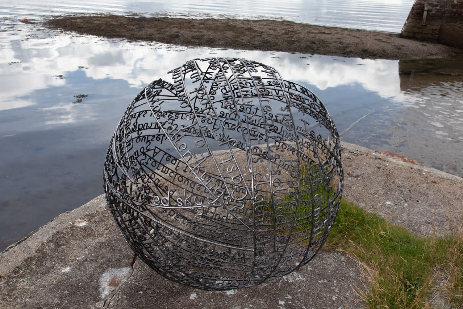 Helen Denerley, Haiku sphere, 2023