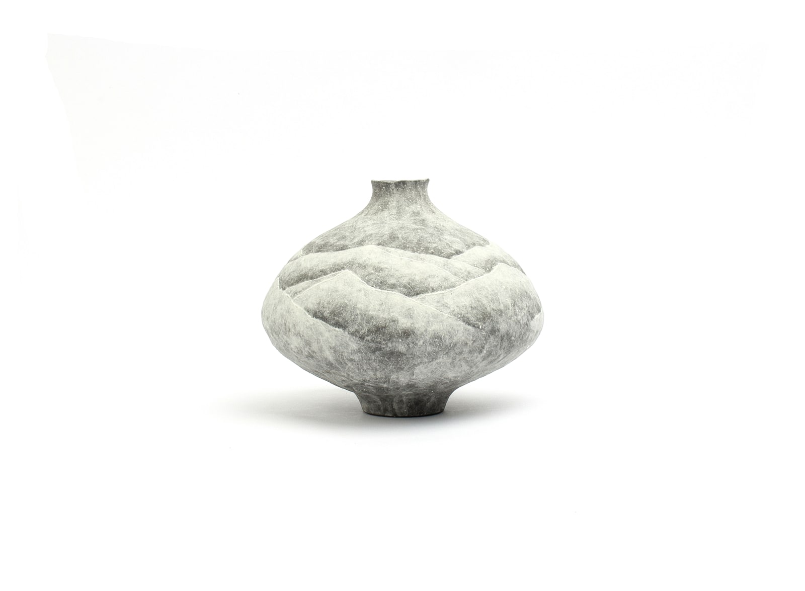 Shin Su-yeon, Snowy Mountain Bottle, 2025