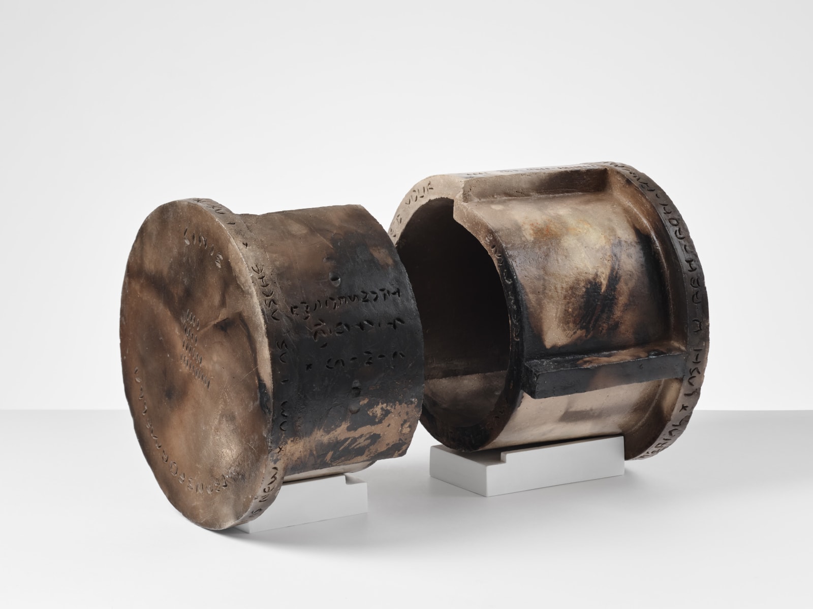 aLifveForms, Transformella cinis' impossible body, 2021